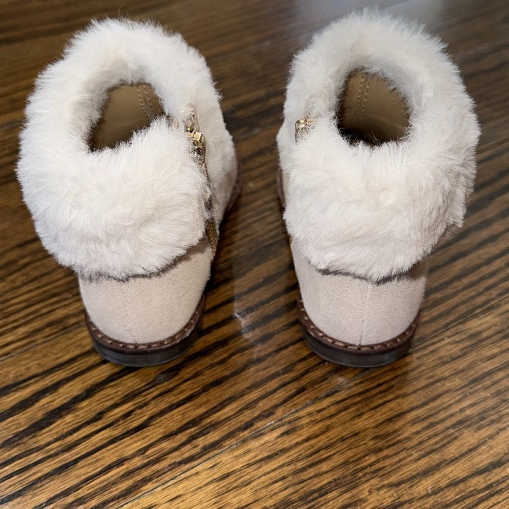 Janie & Jack Faux Fur Lined Suede Boots 6C - Picture 2 of 8
